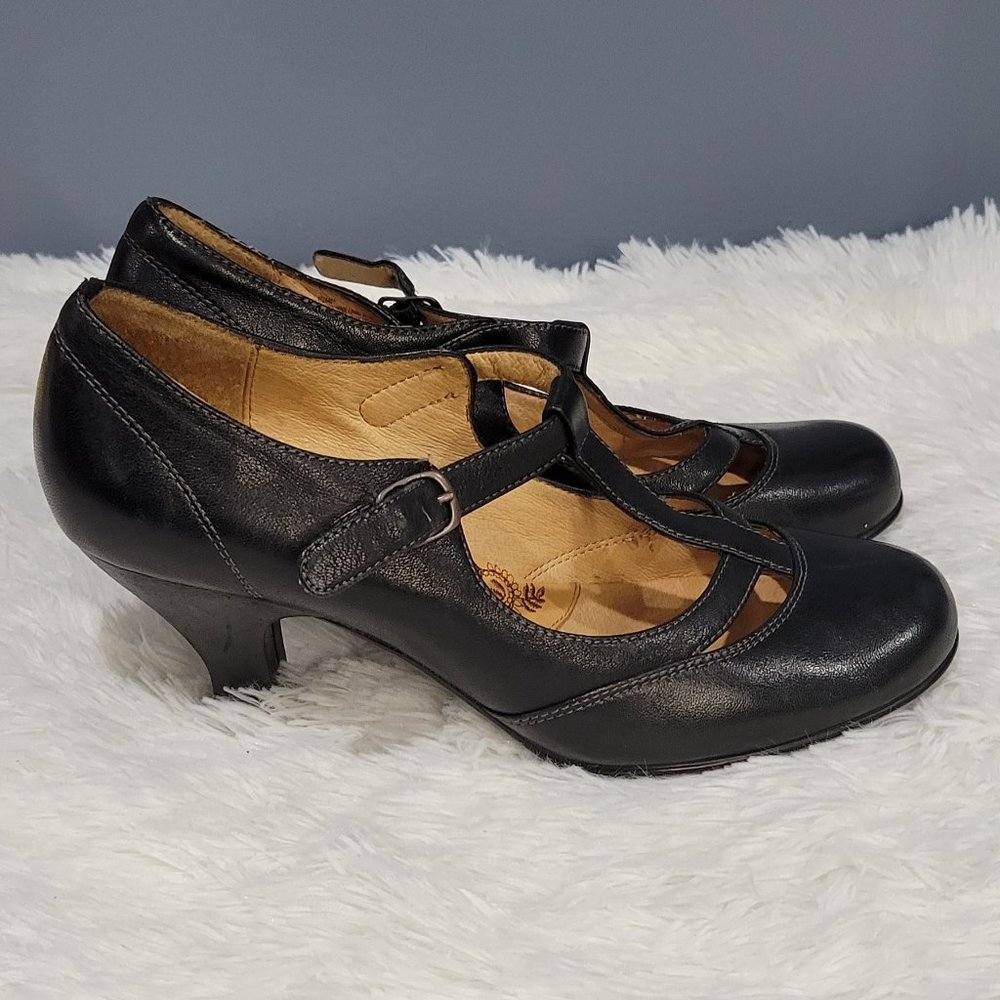 SOFFT Black Leather Mary Jane Dress Heels Size 9M